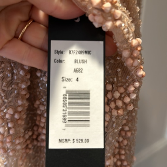 NWT Beautiful Parker Sequin Mini Dress Nude Size 4 - Picture 5 of 5